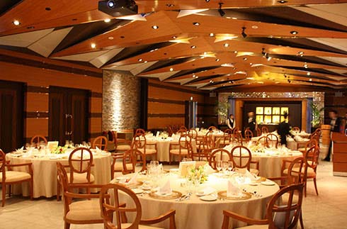 Banquet room 